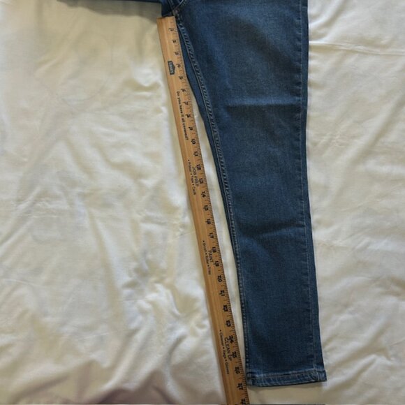 Calvin Klein Ladies Denim Jeans sz 14 32 Repreve Tapered Button Closure - Picture 10 of 12